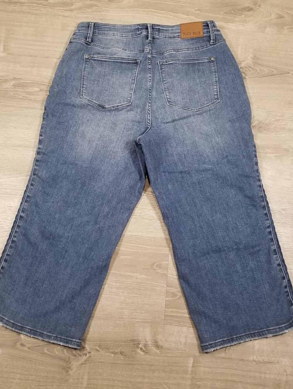 Judy Blue Cropped Braided Jeans Womens Size 18W Wide Leg Stretch Denim 36x24 - Picture 6 of 9